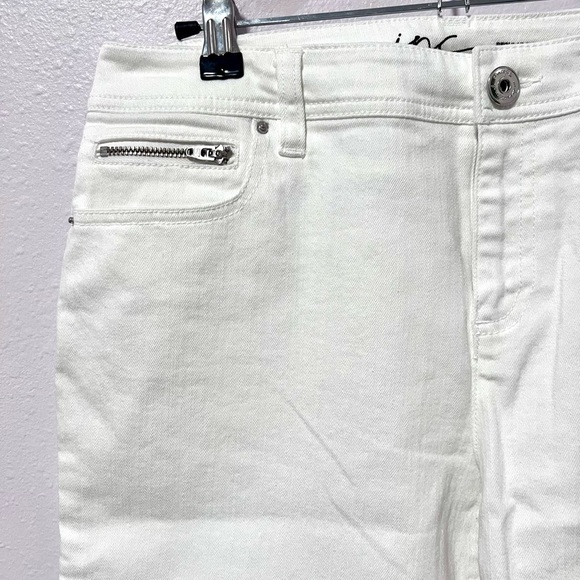 INC White regular fit Denim‎ Shorts 6 - Picture 5 of 11